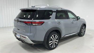 2022 Nissan Pathfinder Platinum