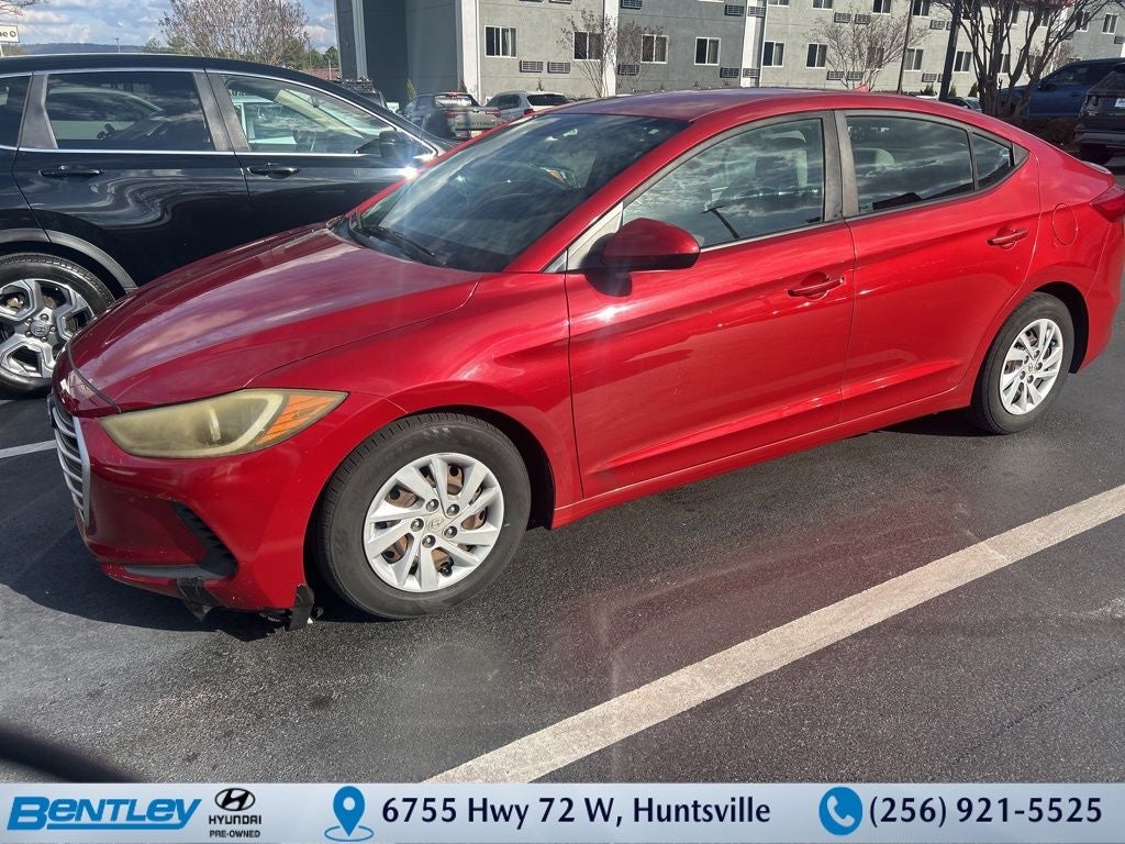 2017 Hyundai ELANTRA SE