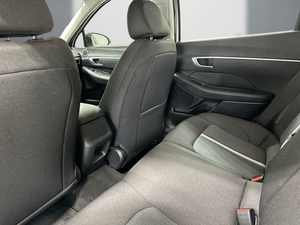 2022 Hyundai SONATA SE