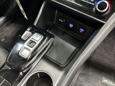 2022 Hyundai SONATA SE