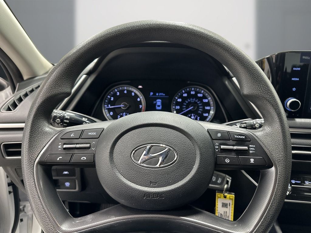 2022 Hyundai SONATA SE