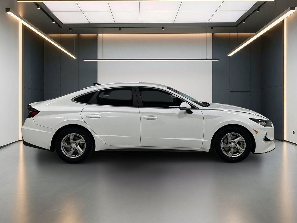 2022 Hyundai SONATA SE