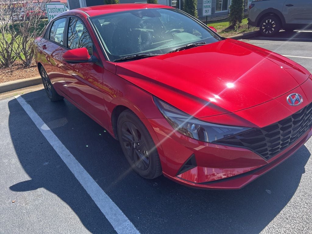 2023 Hyundai ELANTRA SEL
