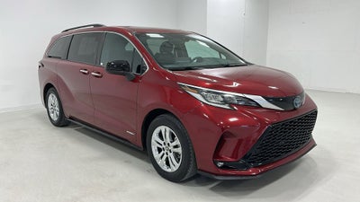 2021 Toyota Sienna XSE 7 Passenger