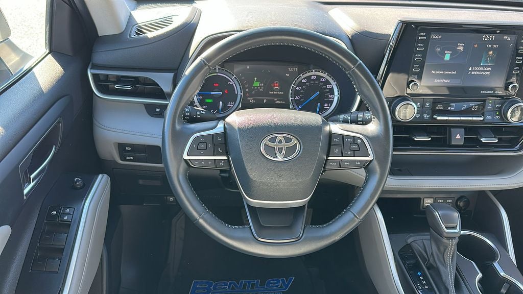 2022 Toyota Highlander Hybrid XLE