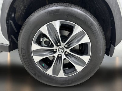 2025 Toyota Highlander XLE