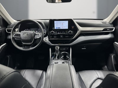 2025 Toyota Highlander XLE