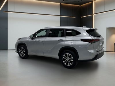 2025 Toyota Highlander XLE
