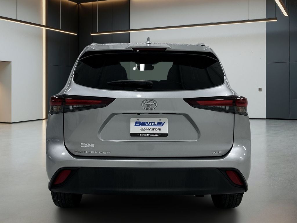 2025 Toyota Highlander XLE