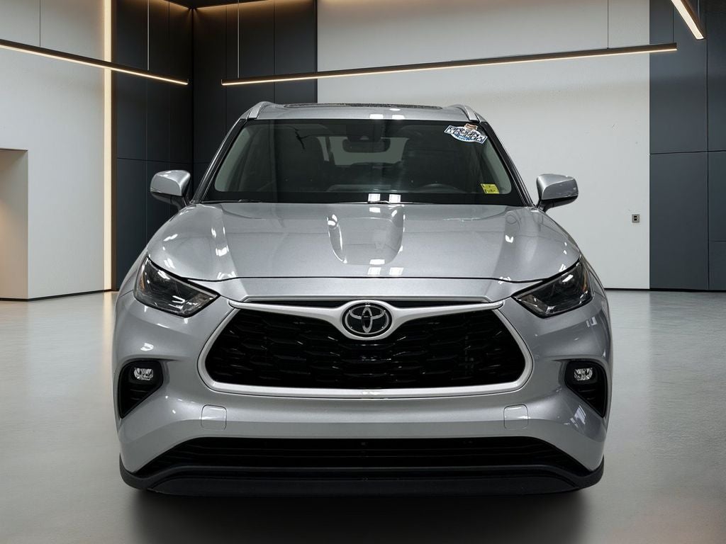 2025 Toyota Highlander XLE
