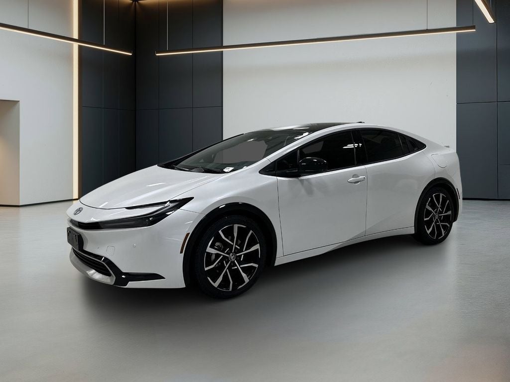 2024 Toyota Prius Prime XSE's photo