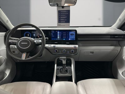 2025 Hyundai KONA SE