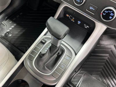 2025 Hyundai KONA SE