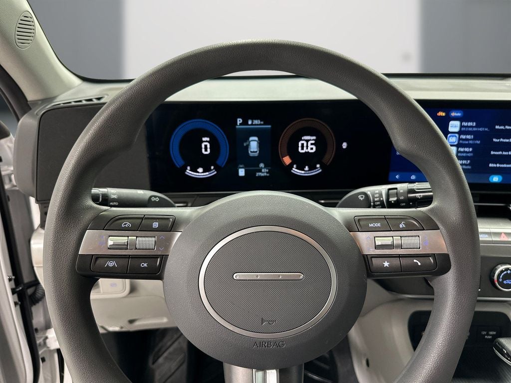 2025 Hyundai KONA SE