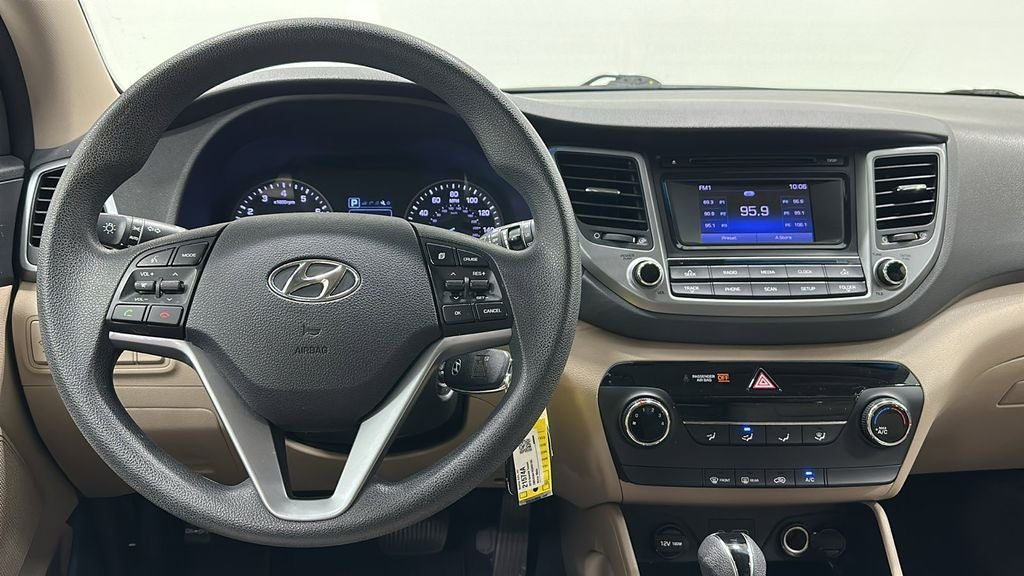 2016 Hyundai TUCSON SE