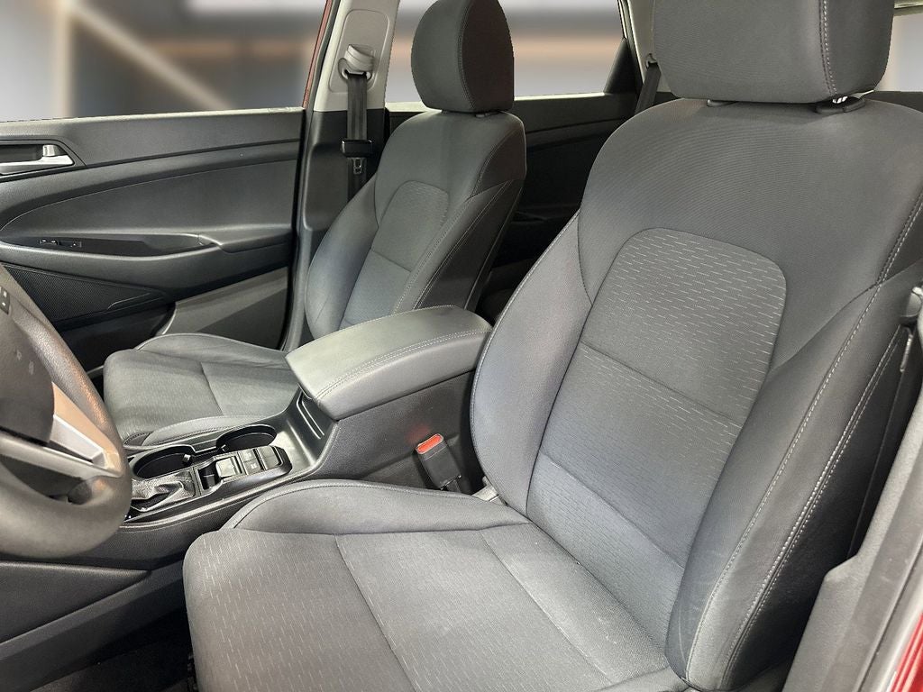 2021 Hyundai TUCSON SE