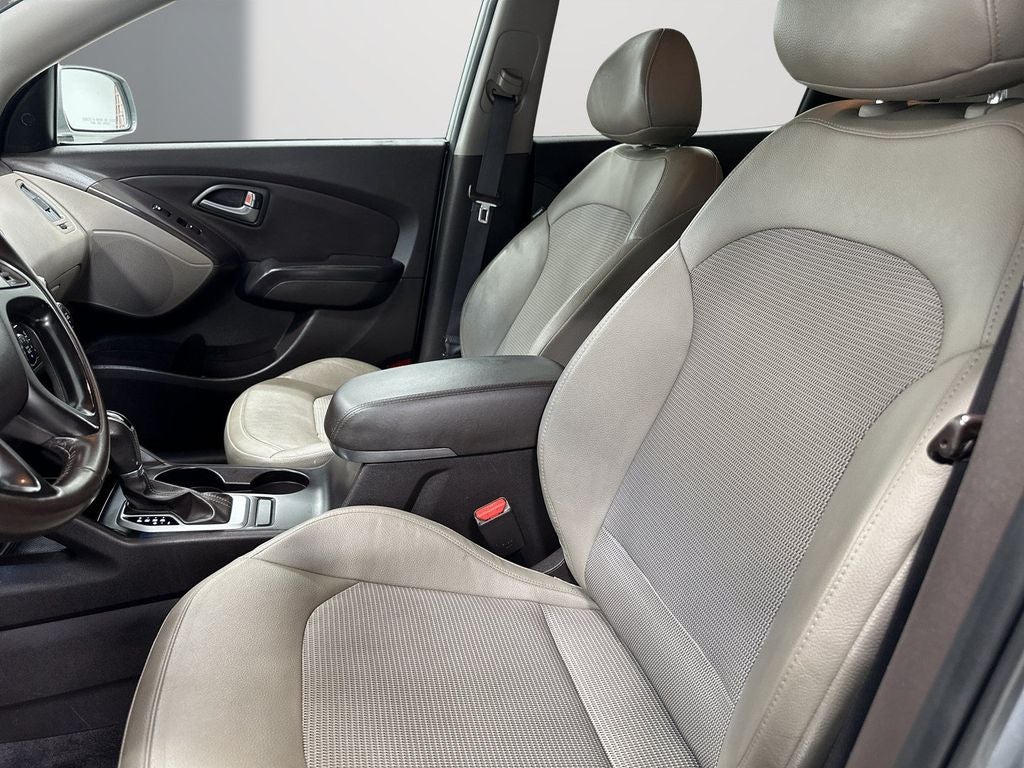 2015 Hyundai TUCSON SE