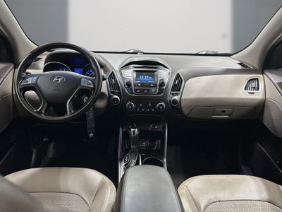 2015 Hyundai TUCSON SE