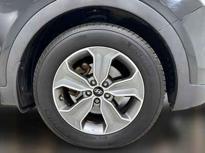 2016 Hyundai SANTA FE SE
