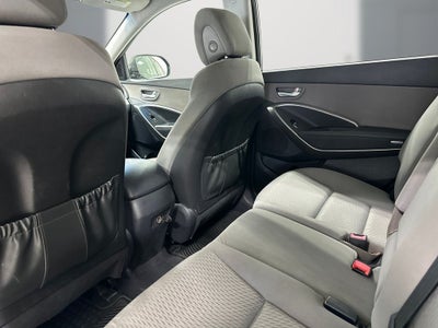 2016 Hyundai SANTA FE SE