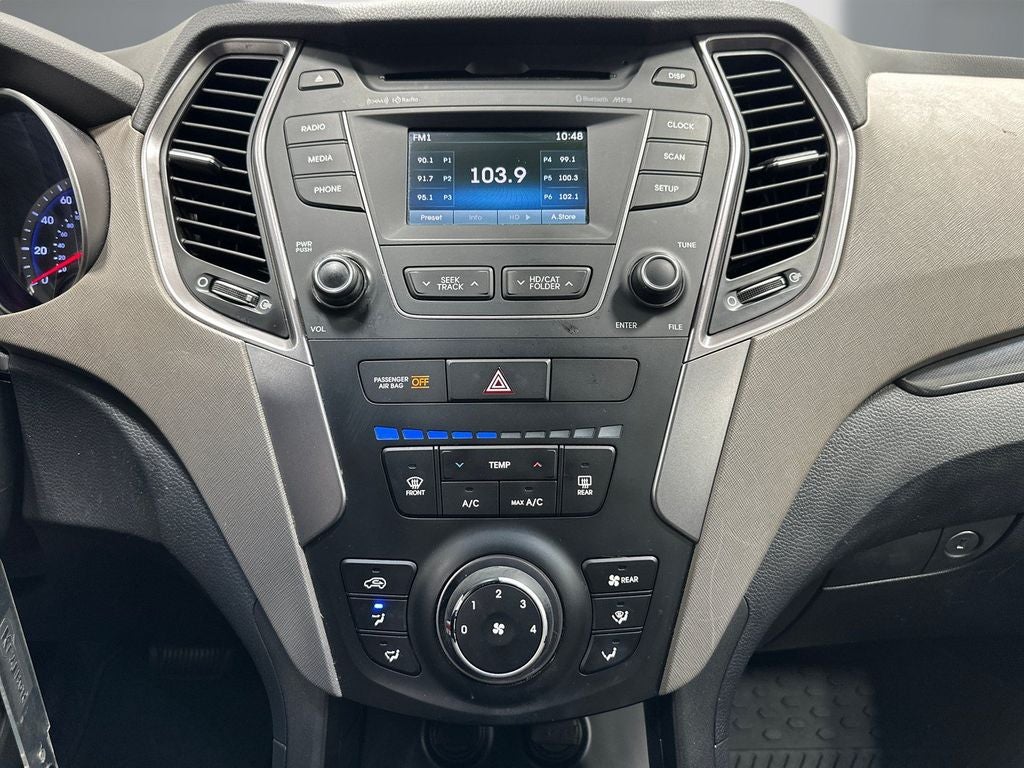 2016 Hyundai SANTA FE SE