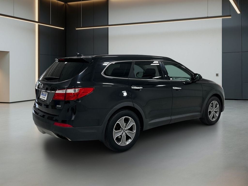 2016 Hyundai SANTA FE SE