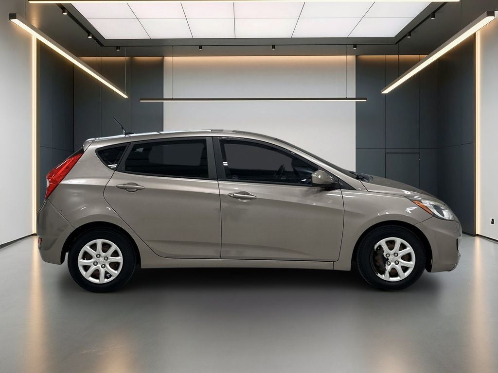 2013 Hyundai ACCENT GS