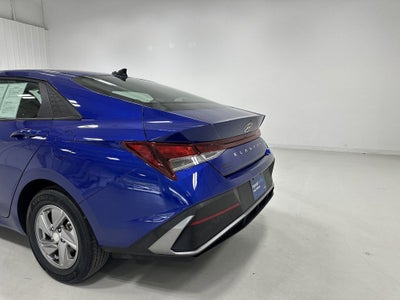 2025 Hyundai ELANTRA SE
