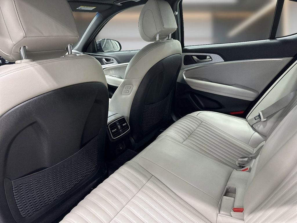 2023 Genesis G70 2.0T Sport Prestige