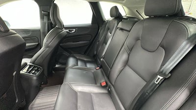 2023 Volvo XC60 B6 Ultimate Bright Theme